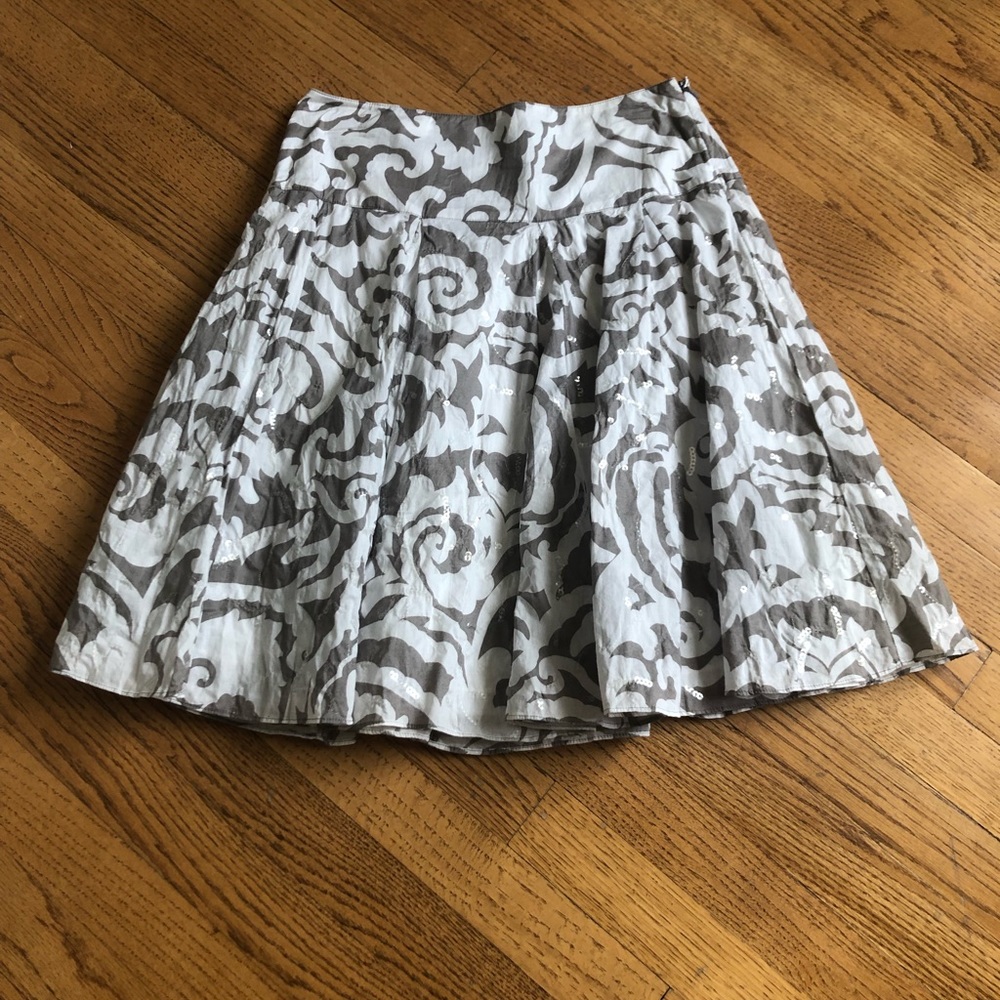 White & Gray Cotton Skirt w/Sequins